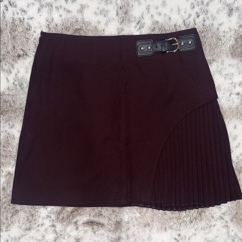 Elegant Burgandy Pleated Skirt with Buckle Detail